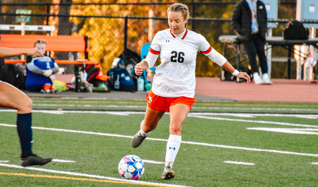 Soccer loses to GPAC rivals at home